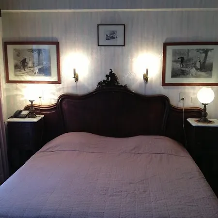 Hotel Glenn 2*